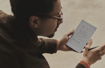 reMarkable Paper Pro Move: Compact 7.3-Inch Digital Paper Tablet for Work On The Go