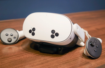 The Meta Quest 3S VR headset drops to a record-low price for Black Friday
