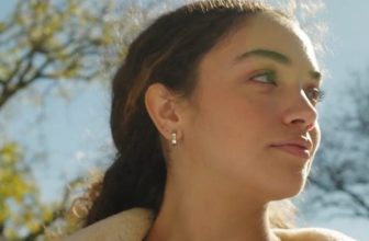 Welp, Smart Earrings Are a Thing Now