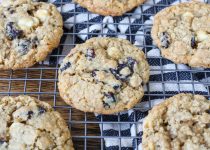 White Chocolate Cranberry Oatmeal Cookies